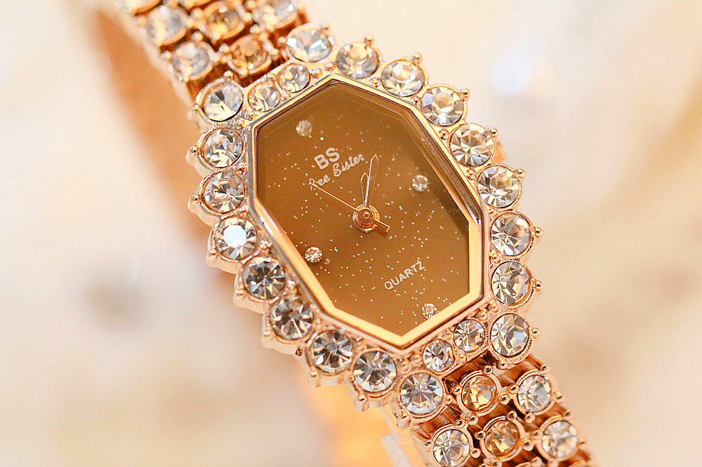 Luxury Full Diamond Steel Band Quartz Watch - Image 6