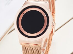 Quartz watches for men and women